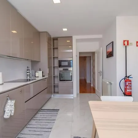 Apartamento Stylish Seaview With Swimming Pool Parede