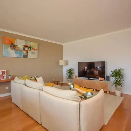 Stylish Seaview With Swimming Pool Apartamento