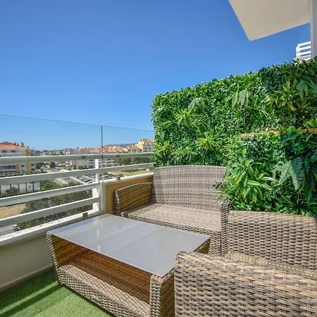 Stylish Seaview With Swimming Pool *