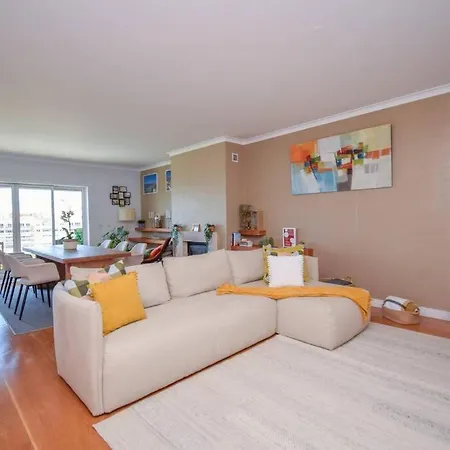 Stylish Seaview With Swimming Pool Διαμέρισμα *